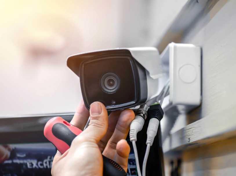 أفضل فني كاميرات مراقبة