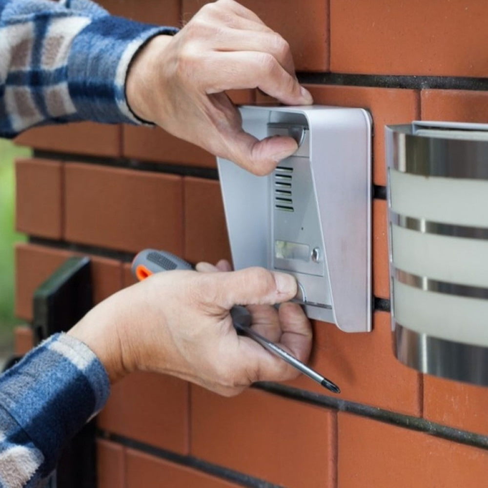 أهمية أجهزة الانتركم